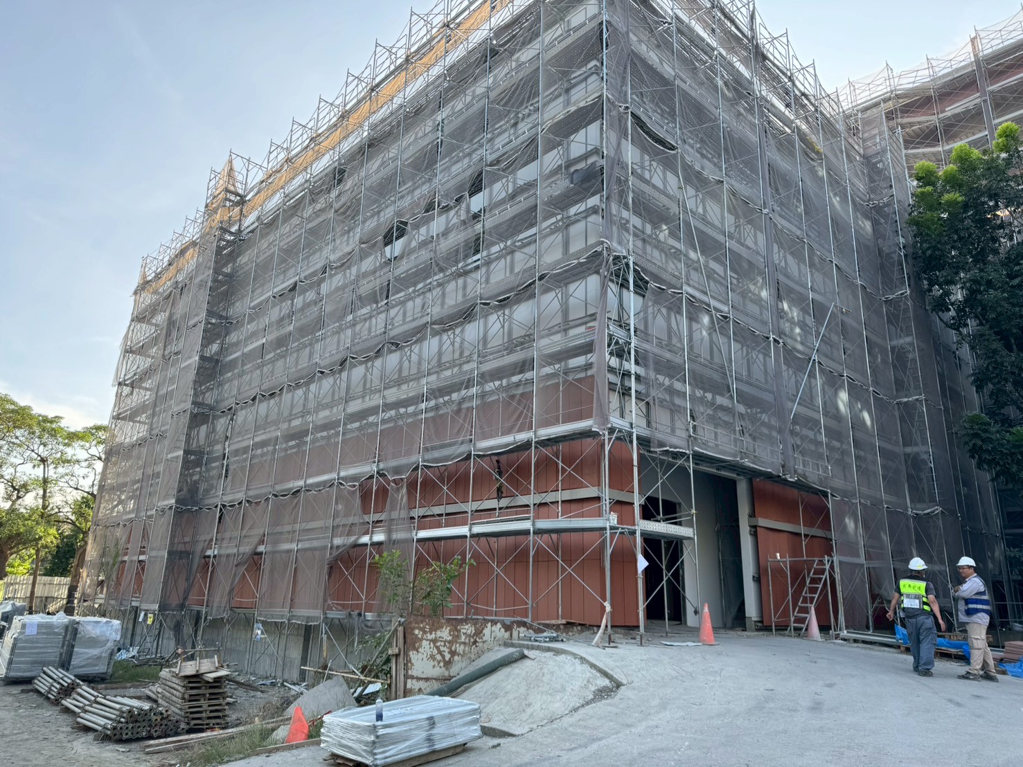 1141031ASRS陶板現況