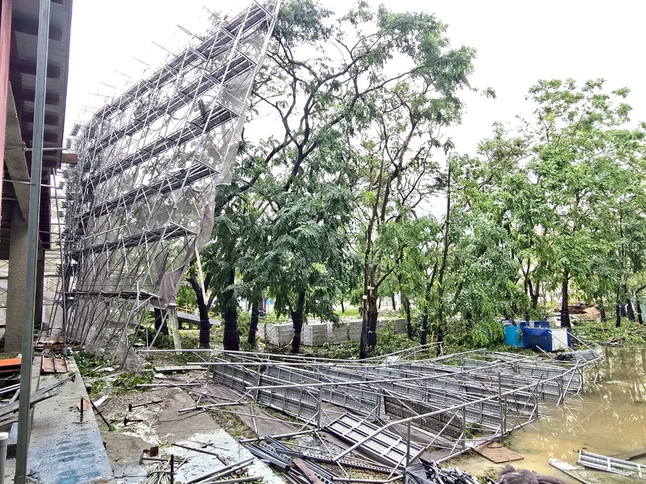 施工架倒塌