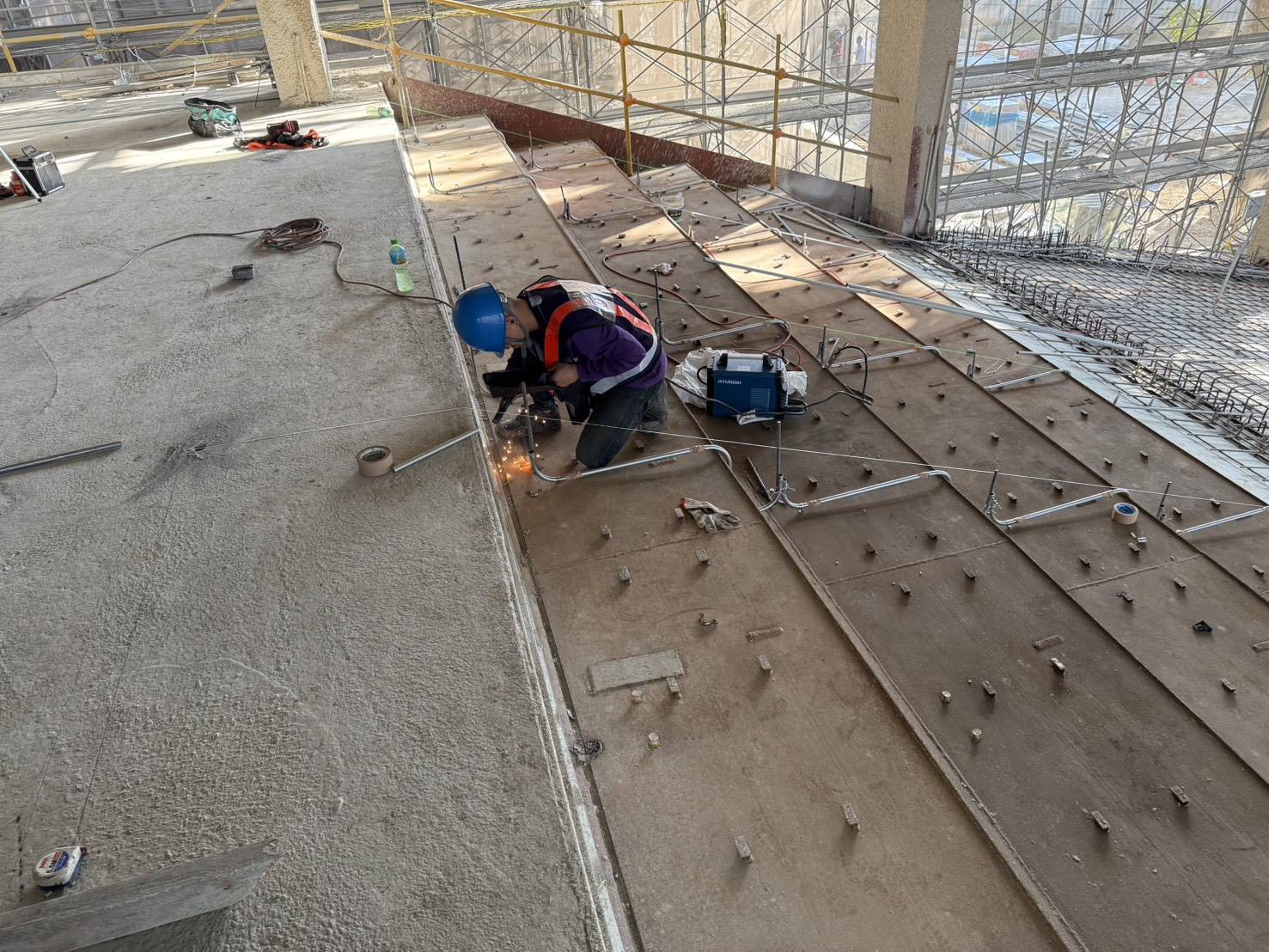 1150212 圖書館1F演講廳座位燈配置施作